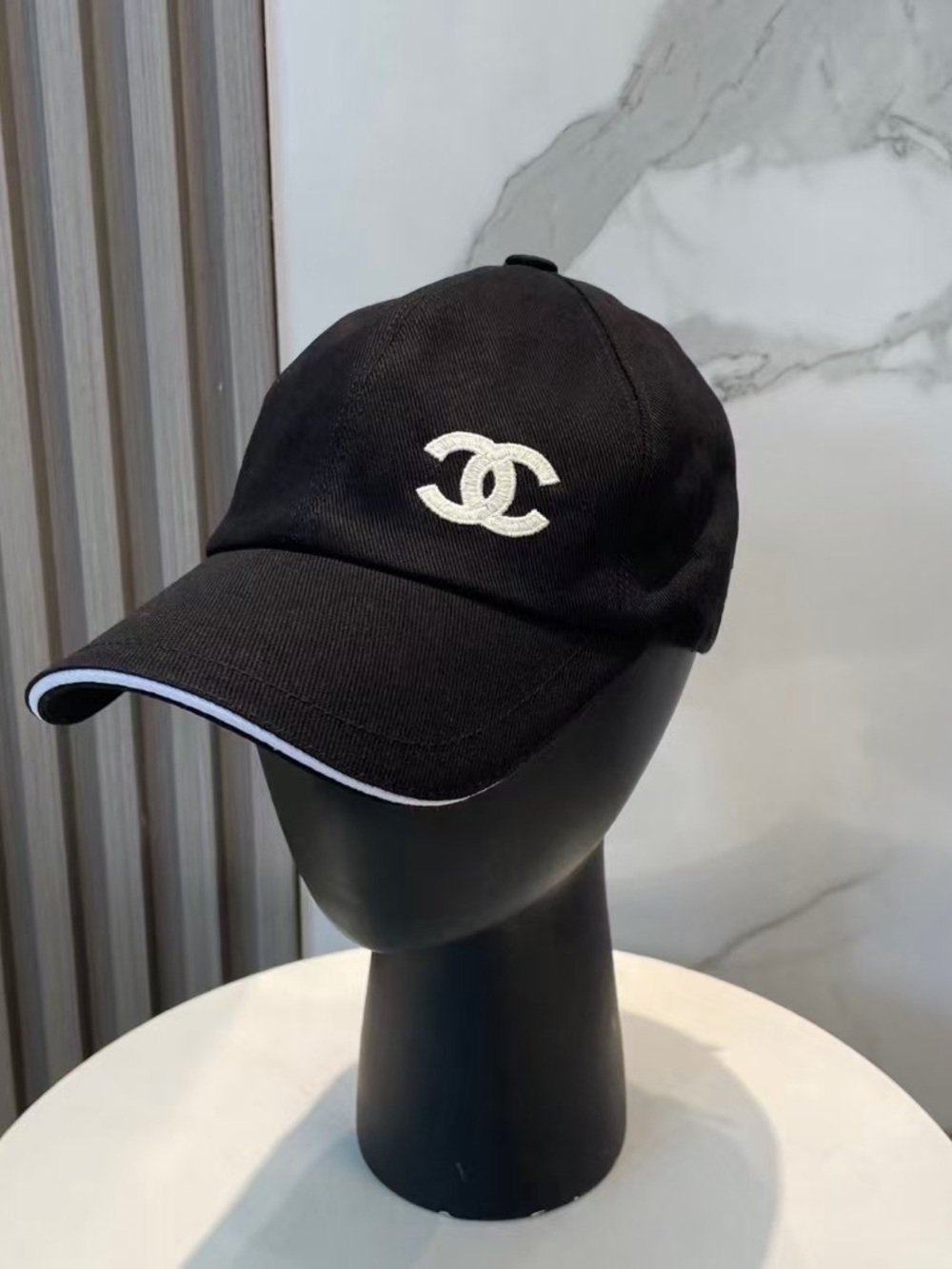 🍬CHANEL Black Baseball Cap with White Logo